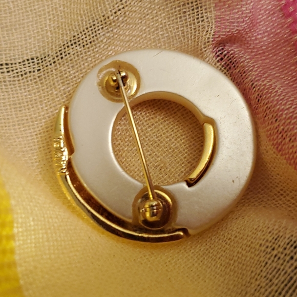 Signed Napier Brooch - Picture 3 of 5